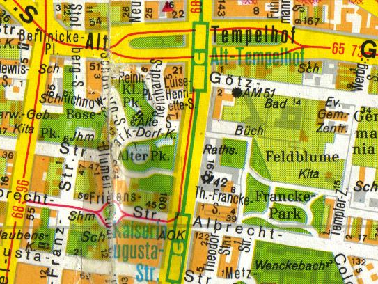 Bild 1: Noch heute erkennt man auf Stadtkarten das alte Angerdorf; s&uuml;dlich davon, im Bereich der alten Dorfkiche, befand sich der befestigte Tempelhof, einige Teiche sind noch vorhanden.